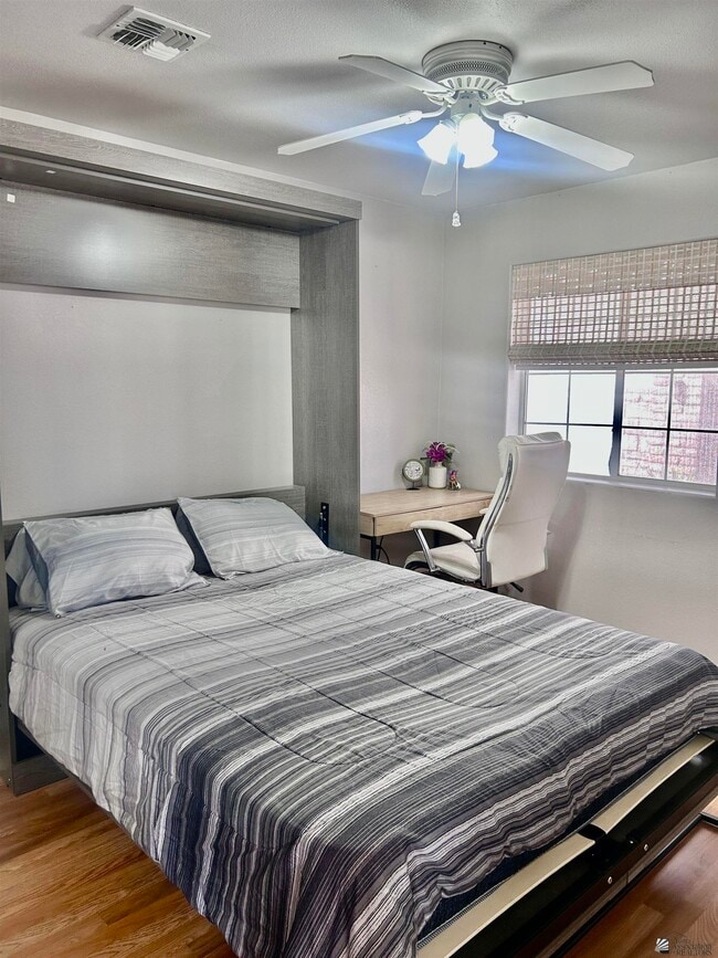 Building Photo - 13407 E 55th St