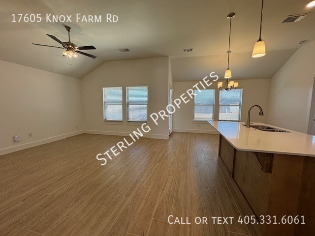 Building Photo - 17605 Knox Farm Rd