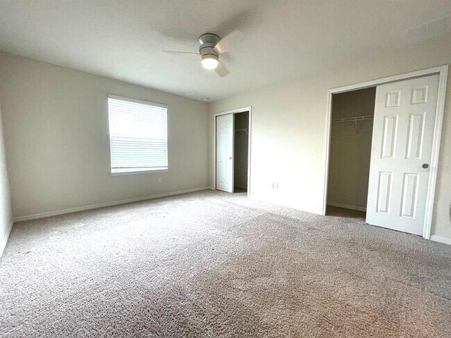 Building Photo - 9124 Hillcroft Dr