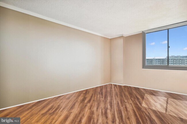 Building Photo - 5500 Holmes Run Pkwy