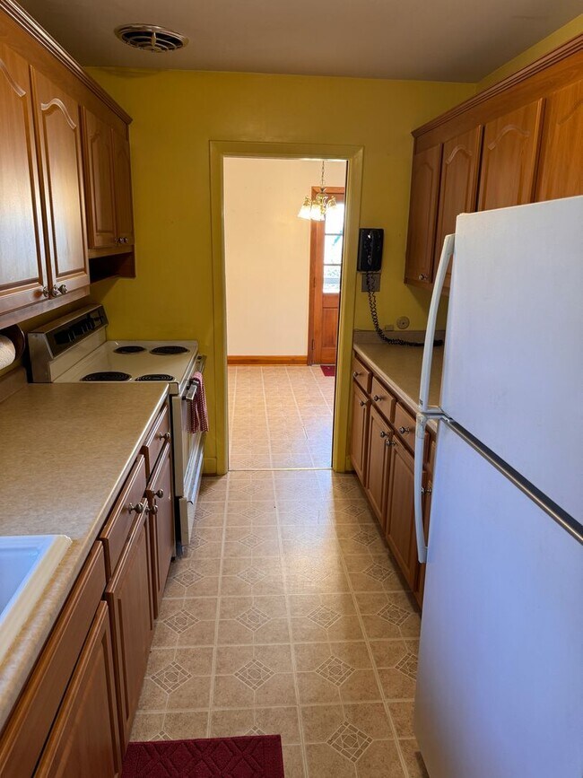 Building Photo - 4 Bedroom || 2.5 Bathroom Home in Boonsboro