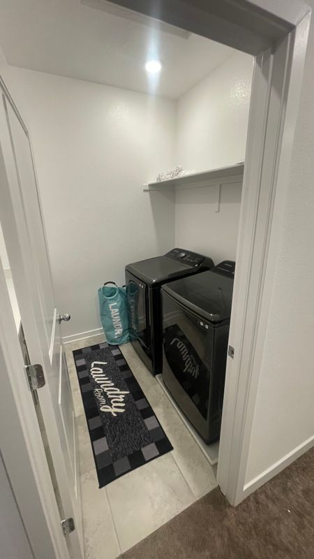 Building Photo - 5301 E Commerce Way