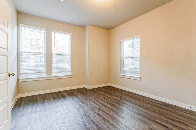 Building Photo - 18427 Idyllic Aly