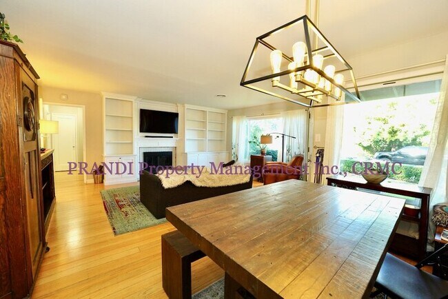 Building Photo - 1501 Park Ct