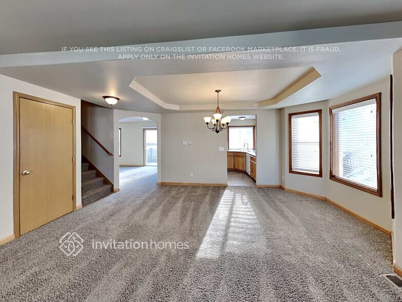 Building Photo - 1608 St Ct E