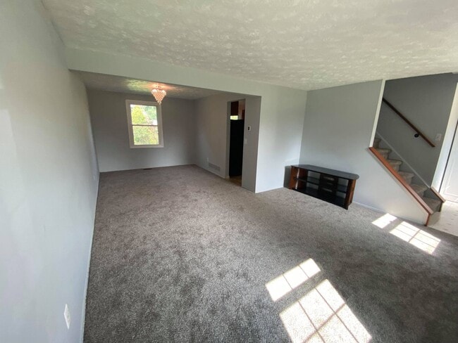 Building Photo - Home for Lease