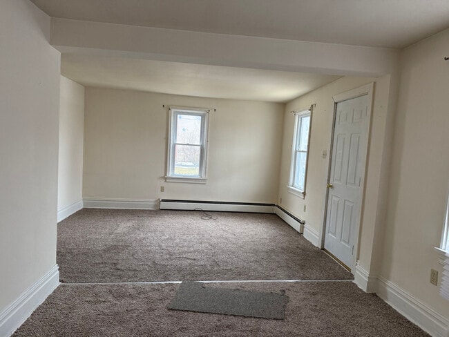 Building Photo - 261 E St