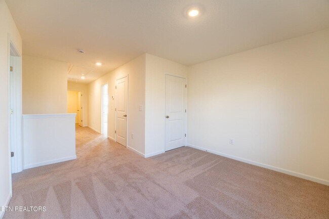 Building Photo - 322 Heritage Crossing Dr