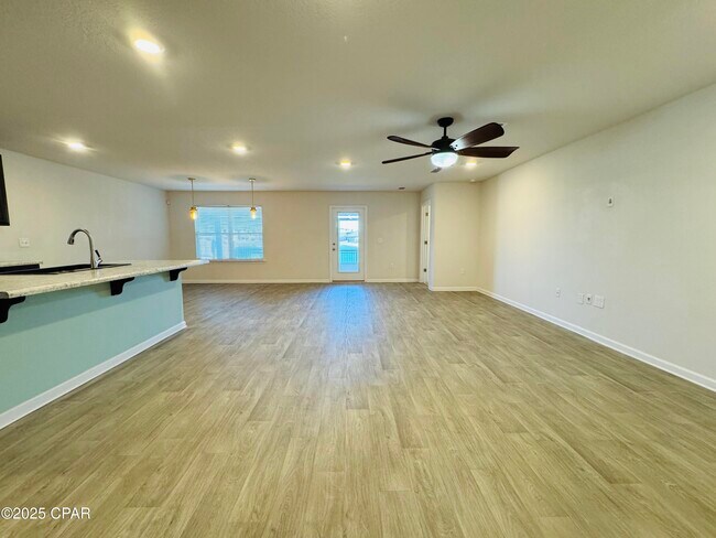 Building Photo - 339 Highbrook Rd