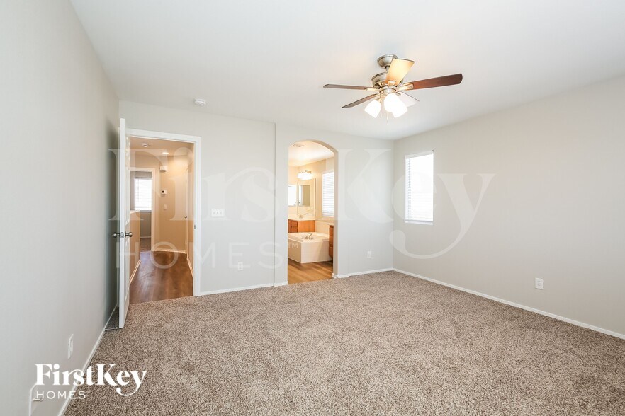 Building Photo - 5830 Brimstone Dr