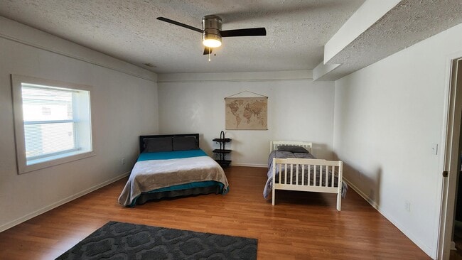 Building Photo - 501 Frisco St