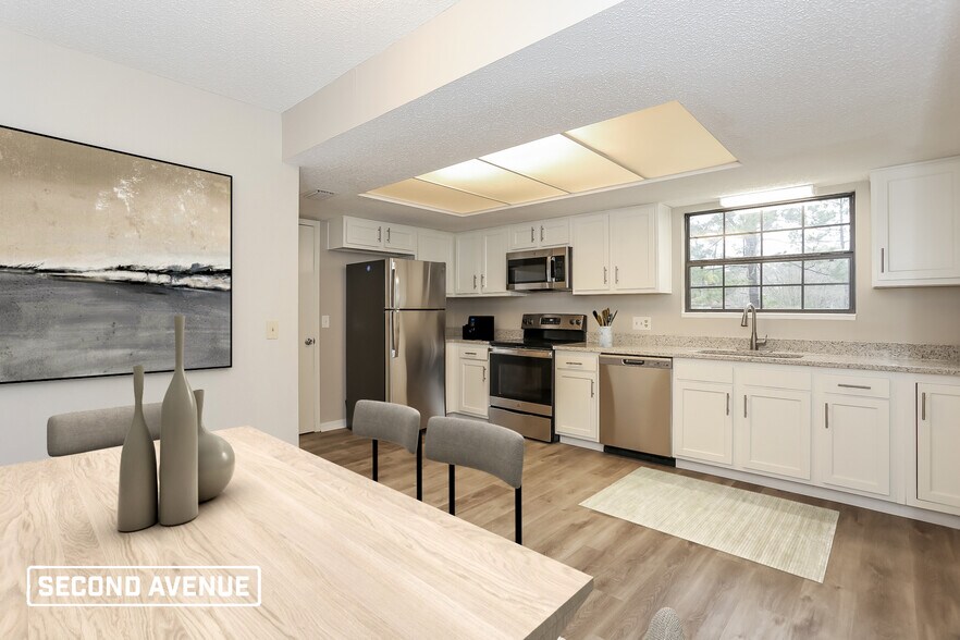 Building Photo - 2939 Starshire Cove