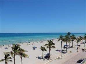 Building Photo - 320 S Surf Rd