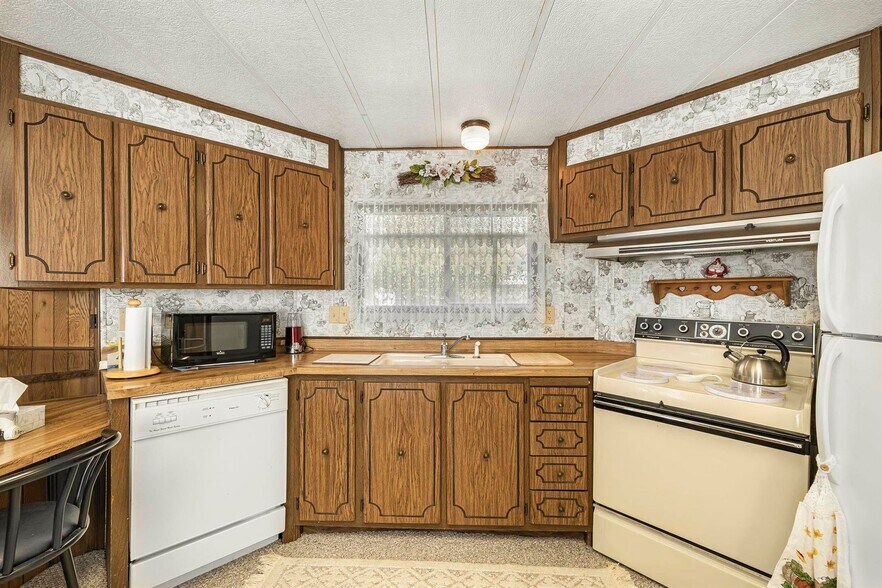 Building Photo - 160 Palisades Park Rd