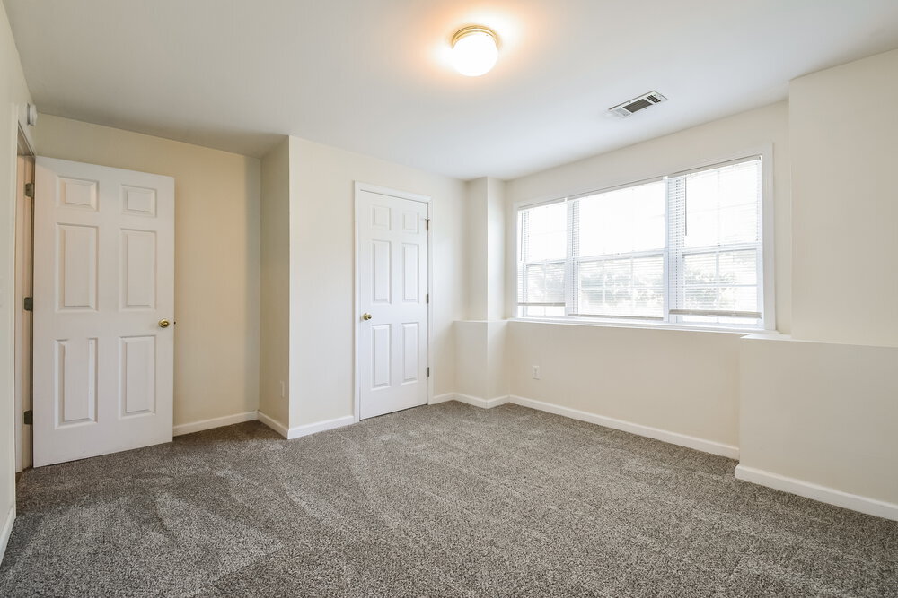 Building Photo - 976 Masters Ln