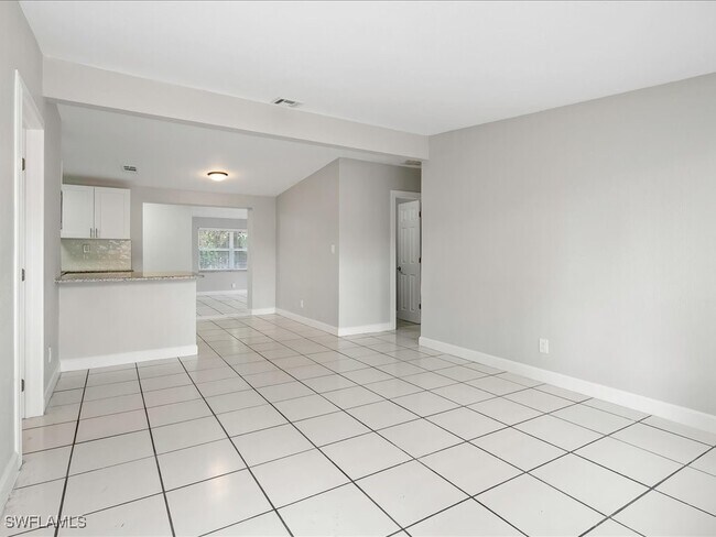 Building Photo - 1320 Barbizon Ln