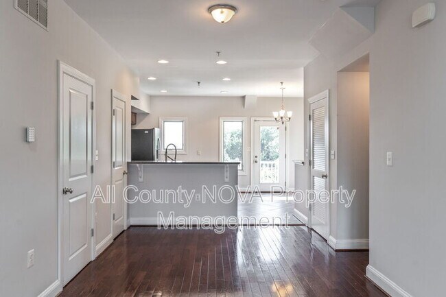 Building Photo - 1384 Talbert Ct SE