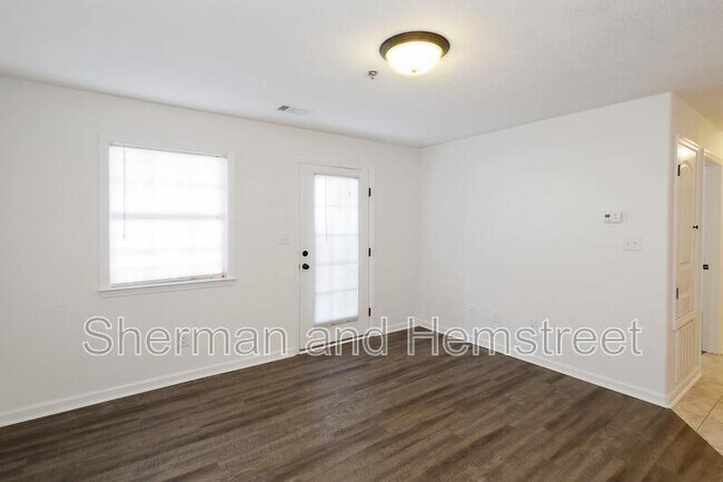 Building Photo - 3800 London Ct SW