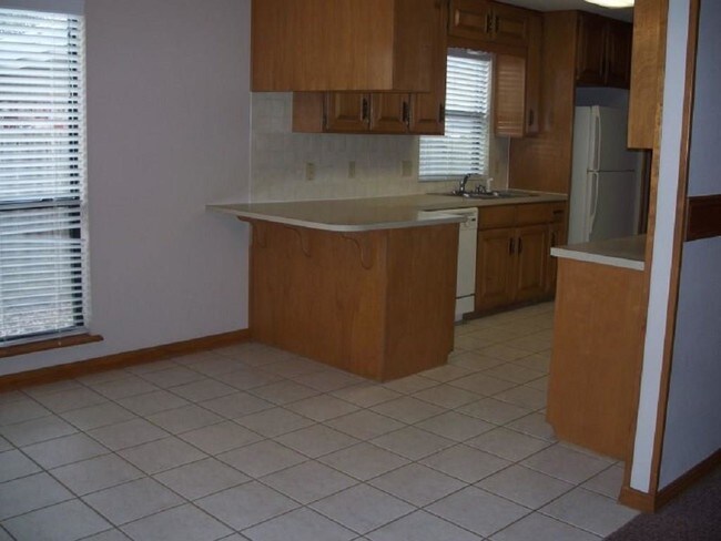 Building Photo - 3417 N Sandpiper Dr