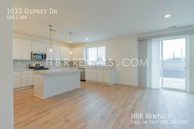 Building Photo - 1033 Osprey Dr