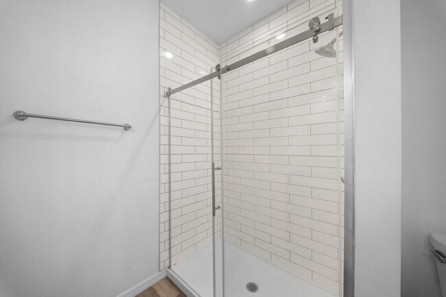 Building Photo - 4718-4718 29th St SW