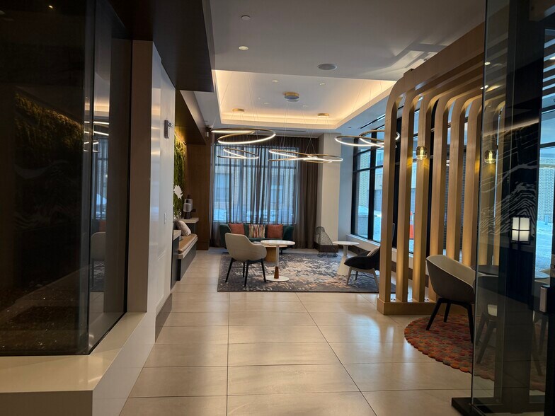 Building Photo - 925 N Fairfax St