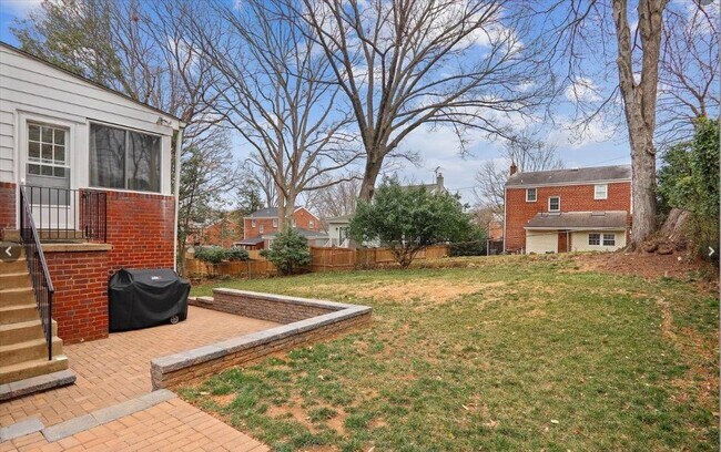 Building Photo - 4409 Westbrook Ln