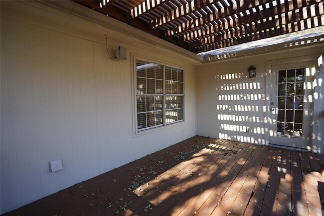 Building Photo - 5702 Fitchwood Ln