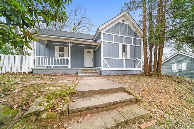 Building Photo - COMING SOON – $500 OFF Your First Month!