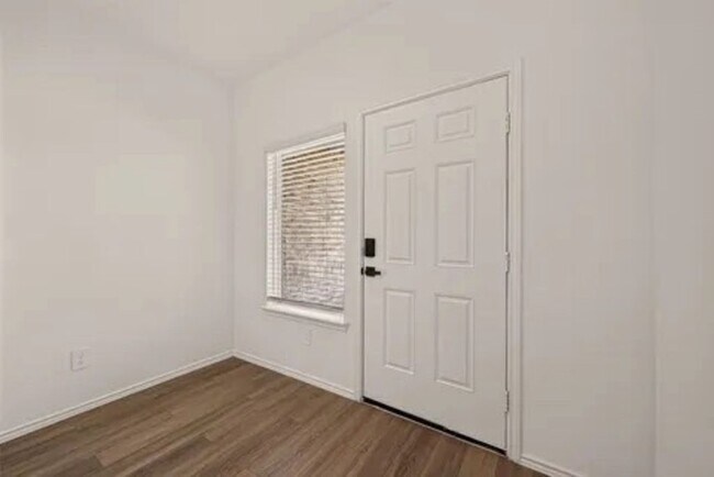 Building Photo - 12338 lariat Run Dr