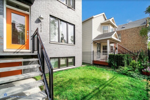 Building Photo - 1734 W Cullerton St