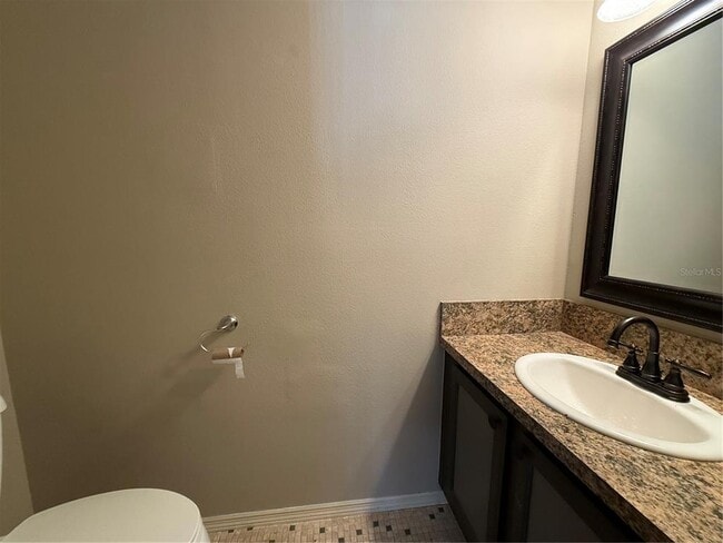 Building Photo - 2201 Fletchers Point Cir
