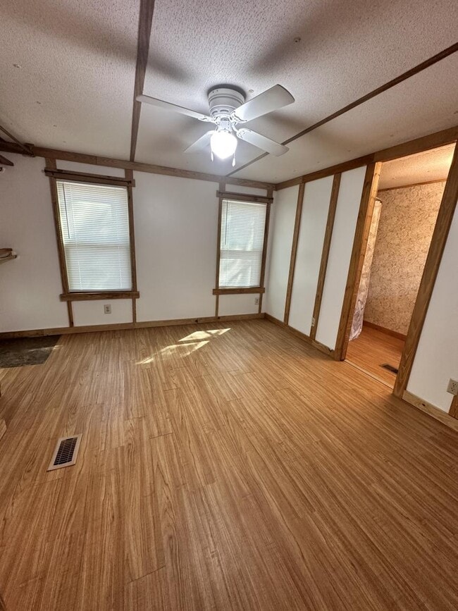 Building Photo - 2 bedroom in Keystone Heights FL 32656
