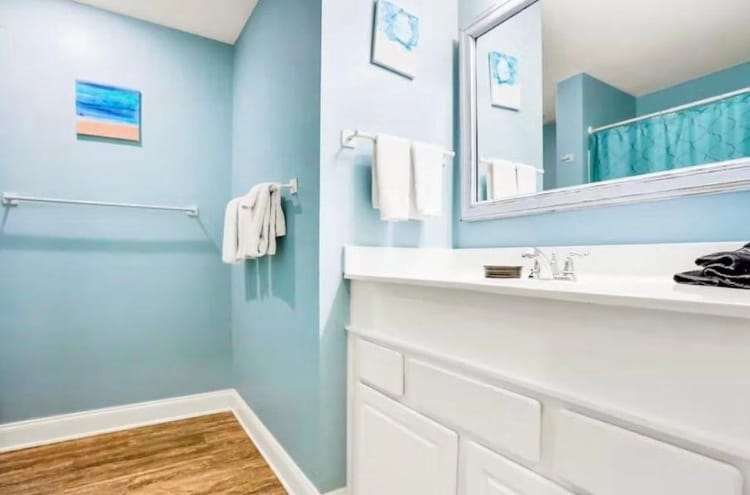 Upstairs Master Full Bathroom - 930 Gulf Shore Dr