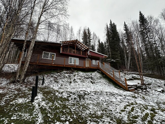 Building Photo - 2 Bed/1Bath house off Chena Ridge