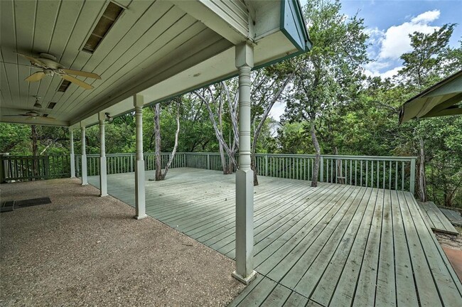 Building Photo - 3605 Silver Hill Cir