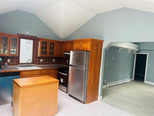 Building Photo - 302 S Mountain Rd