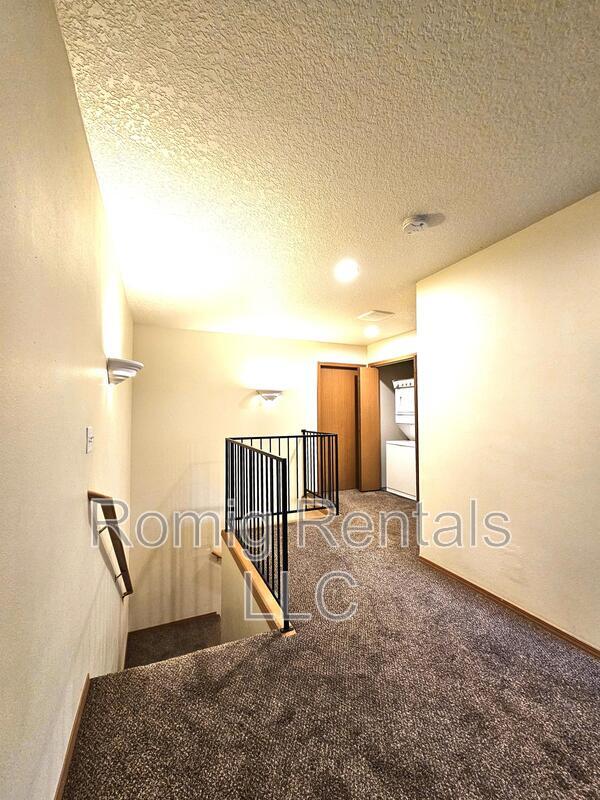 Building Photo - 8108 NE 36th Ct