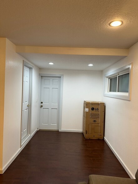 Building Photo - 480 N State College Blvd