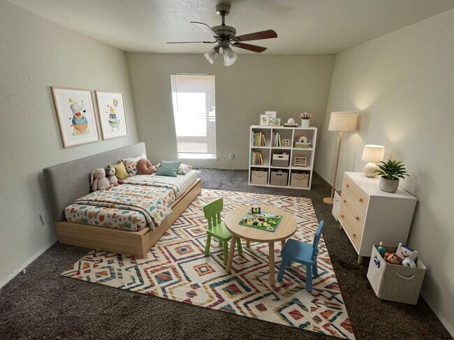 Building Photo - 3-Bedroom Duplex
