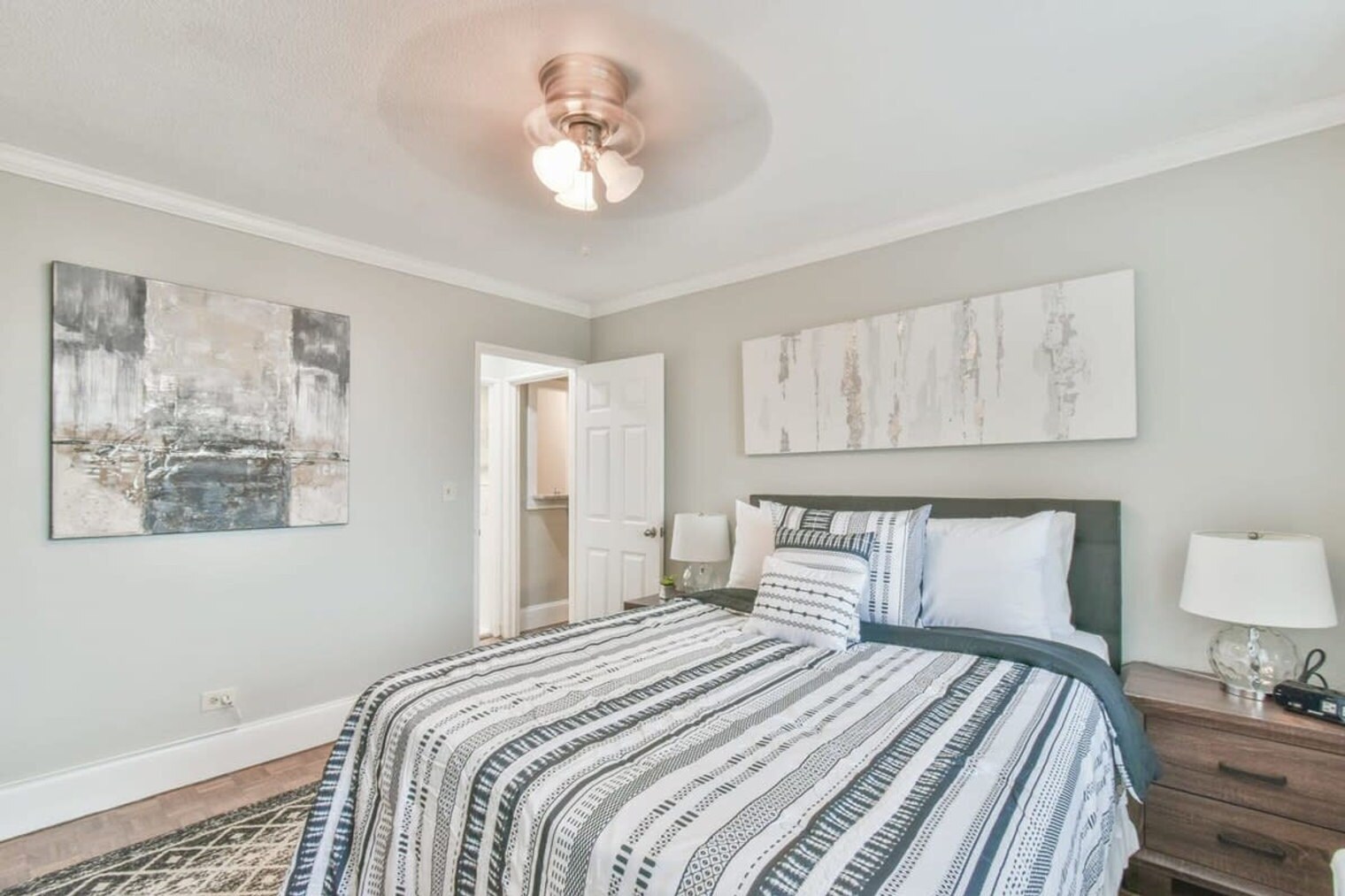 Building Photo - 300 W Peachtree St NW