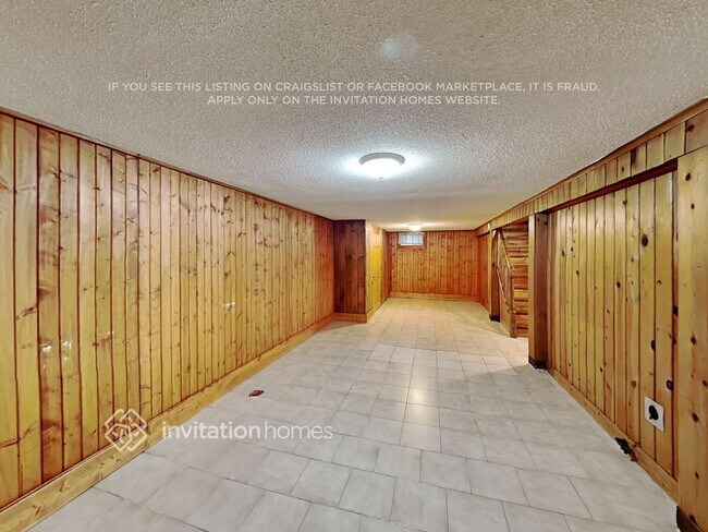 Building Photo - 6616 5th Ave S