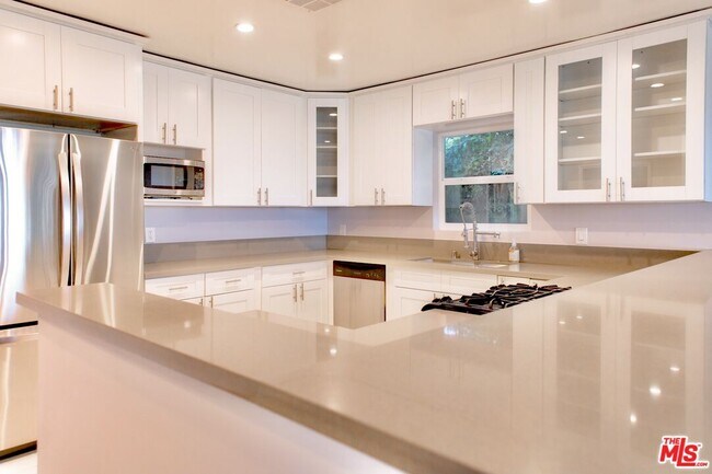 Building Photo - 4219 Don Alegre Pl