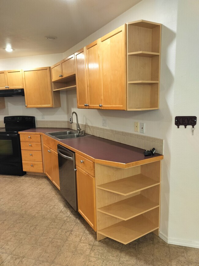 Building Photo - 1415 Chelsey Cir