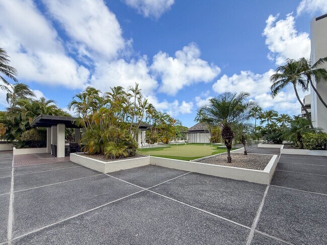 Building Photo - Beautiful One Bedroom in Hawaii Kai
