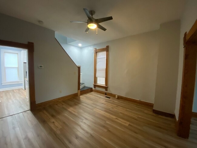 Building Photo - Harrison West 2 Bedroom