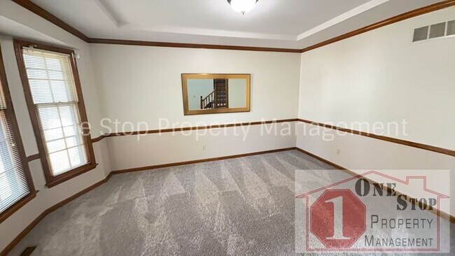 Building Photo - Beautiful 4 Bedroom 2.5 Bathroom in Olathe