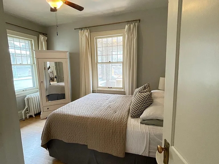 Building Photo - 822 W 42nd St