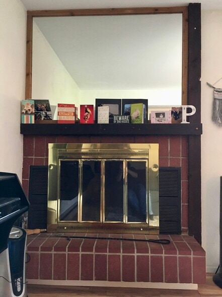 Real Wood Burning Fireplace w/ Blower - 2630 Juniper Ave