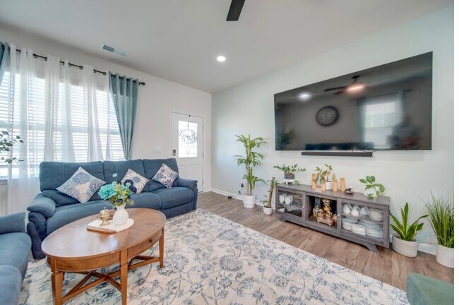 Building Photo - 9609 Margrave Dr